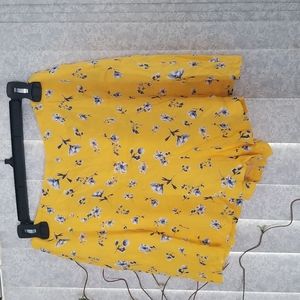YELLOW FLORAL SHORT
